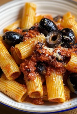 Pasta con 'nduja e olive