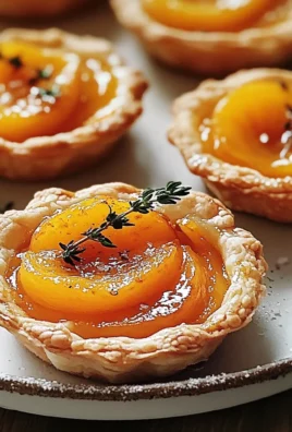 Tortine di frolla albicocche timo