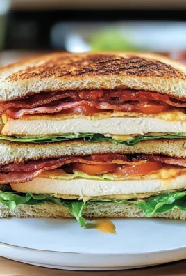Club sandwich tacchino bacon lattuga