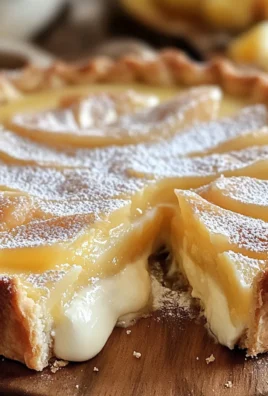 Crostata con crema e savoiardo