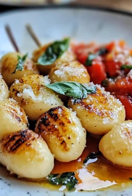 Spiedini di gnocchi con salse