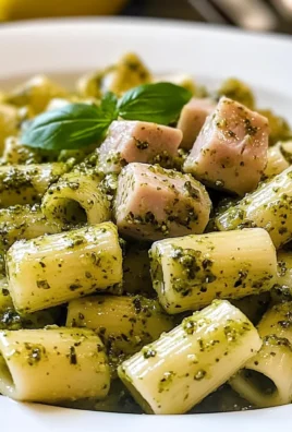 Pasta con pesto e tonno